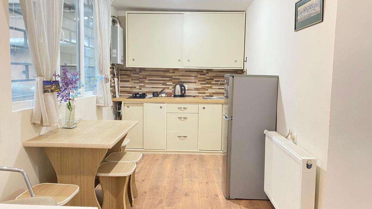 Freedom Square Apartment ティビリシ エクステリア 写真